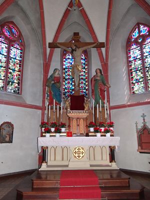 Kirche mit Altar Bild von Roswitha Miesen
