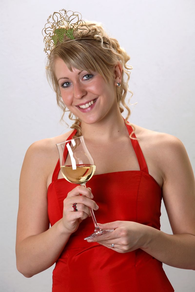 Mareike I Weinkönigin Graach an der Mosel 2008 bis 2009