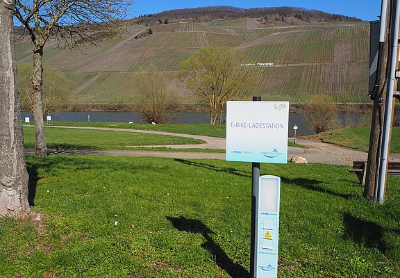 E-Bike Ladestation am Moselufer