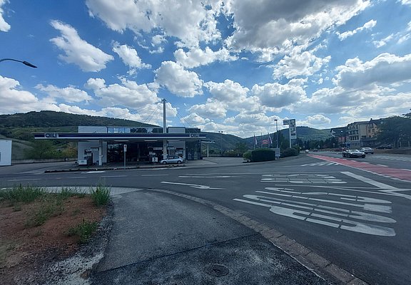 Tankstelle Oil in Kues