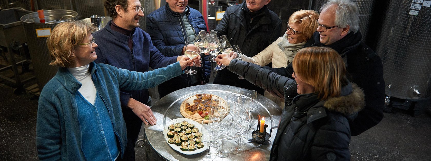Weinprobe im Keller