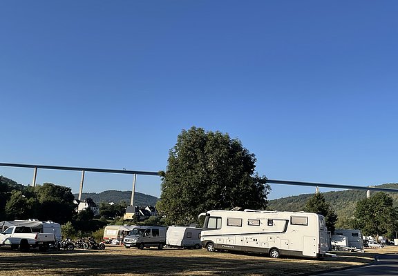 nähere Ansicht Wohnmobilstellplatz