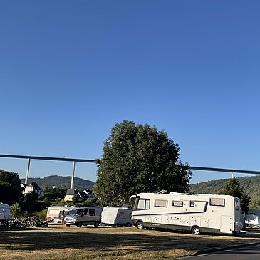 nähere Ansicht Wohnmobilstellplatz