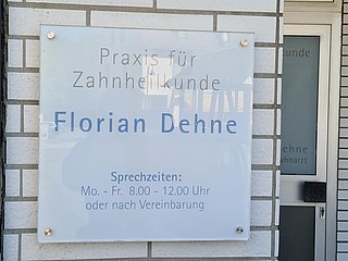Zahnarzt Florian Dehne