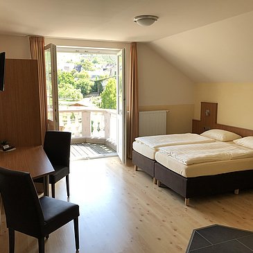 Brühler Hof_ DZ mit Balkon