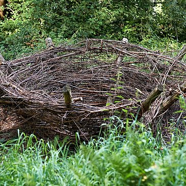 Nest-Skulptur