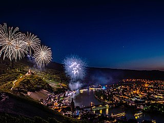 Feuerwerk zum Weinfest der Mittelmosel