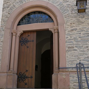 Kath Pfarrkirche St Anne erden (1)
