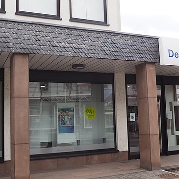 Deutsche Bank, Kues