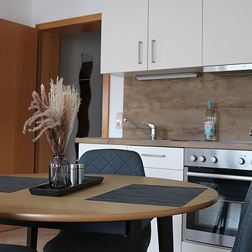 Wohnzimmer mit Küchenzeile