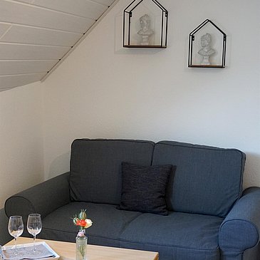 Komfort Doppelzimmer Sitzecke und Schlafcouch