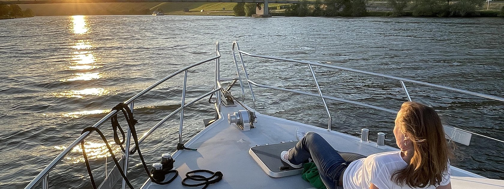 Evening Yachting Tour auf der Mosel
