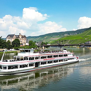 Schifffahrt von Bernkastel nach Lieser