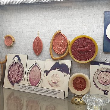 Cusanus Geburtshaus - Ausstellungsstücke
