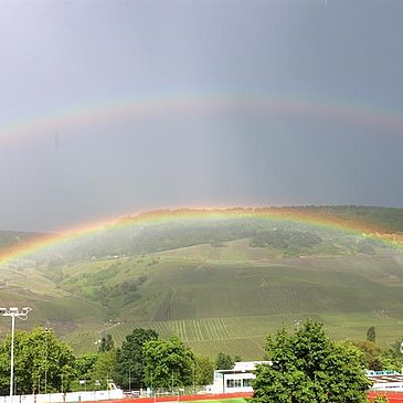 Regenbogen, Ausblick vom Restaurant Eugenspiegel
