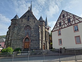 Katholische Pfarrkirche Veldenz