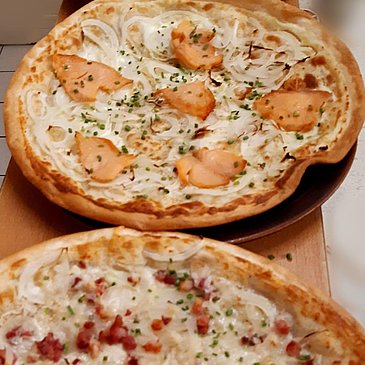 Flammkuchen in der Straußwirtschaft