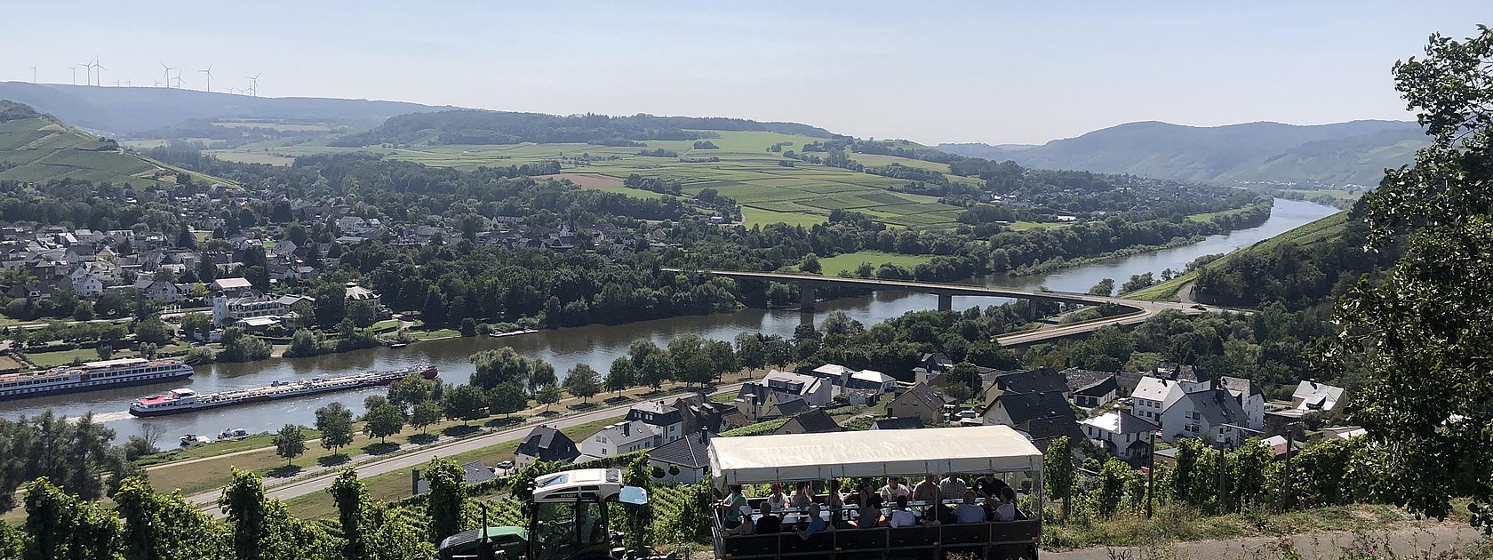 Planwagenfahrt die rollende Weinprobe Lieser und K