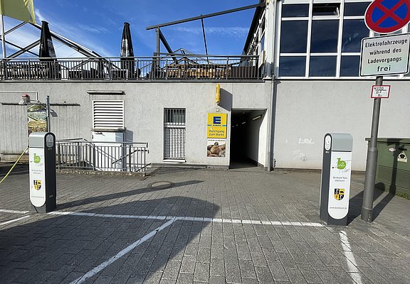 Ladestationen weite Ansicht