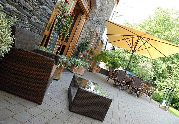 Hof mit Terrasse