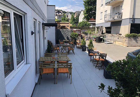 Terrasse im Weingut