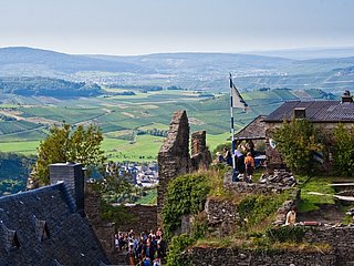 Radfahren im Urlaub: Schloß Veldenz
