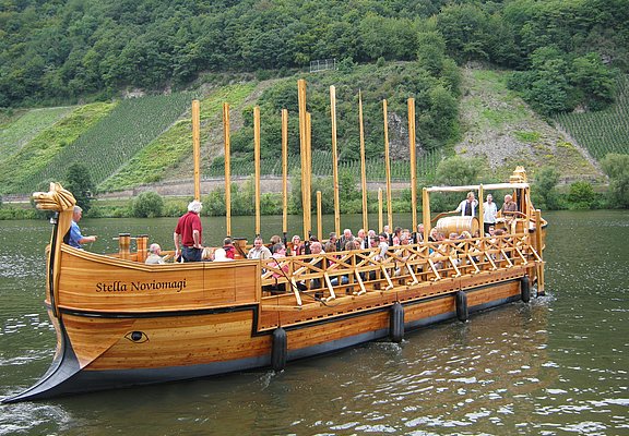 Römerweinschiff auf der Mosel