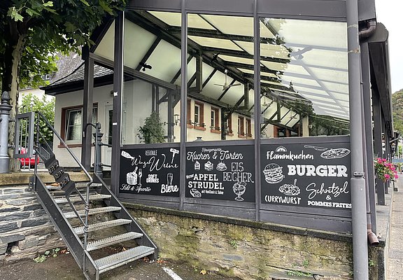 öffentliche Toiletten Zugang Moselparkplatz