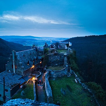 Schloss Veldenz am Abend