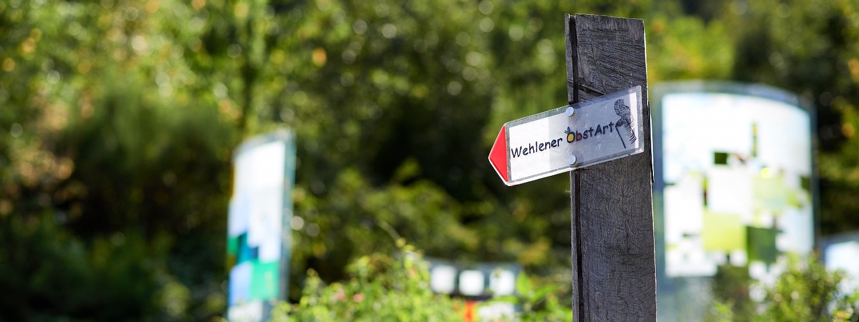 Wegweiser entlang der Strecke