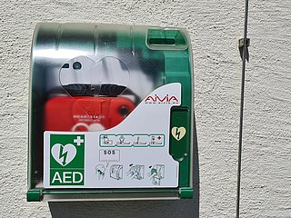 Defibrillator