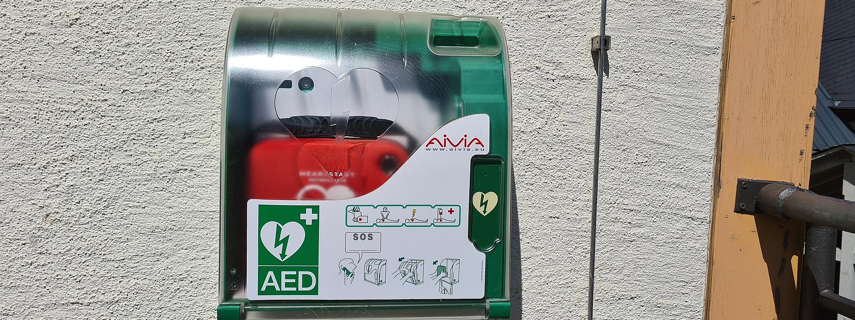 Defibrillator