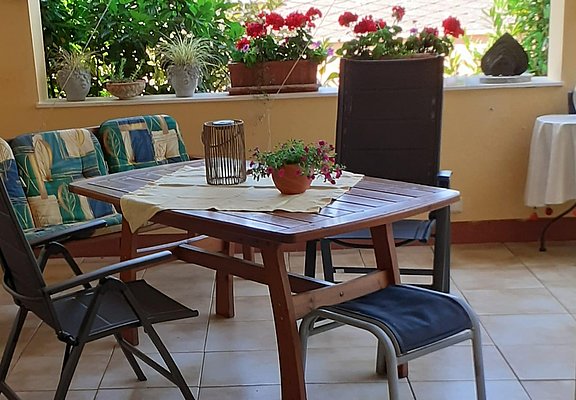 Terrasse überdacht