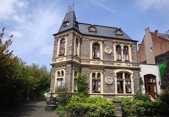 Hausansicht Weingut Leo Schwab